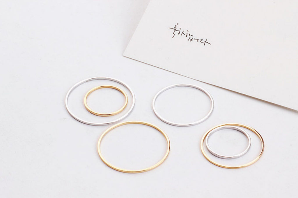 10pcs- 14K Gold Plated Circle Pendant , 8/15/20/25/30/40mm, Nickel Free Circle Charm, Connectors, DIY Jewelry Making Findings JY025