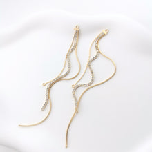 Load image into Gallery viewer, Gold Chain Tassel Pendant, Rhinestone Chain Charm, Cubic Zirconia, 18K Gold Plated Earring Chain Pendant, Earring Findings ZX087