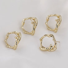 تحميل الصورة إلى عارض المعرض، قرط أذن دائري الشكل بتصميم هندسي مجوف غير منتظم، مصنوع من الذهب/الفضة عيار 14 قيراطًا، ودبوس فضة S925 خالٍ من النيكل، مع حلقة LL167