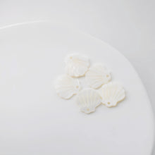 Load image into Gallery viewer, Scallop Shape White Mother-of-Pearl, MOP Shell Pendant, Fan-shaped White Nacre, Shell Charm, Mother of Pearl Jewelry Making Findings RY019