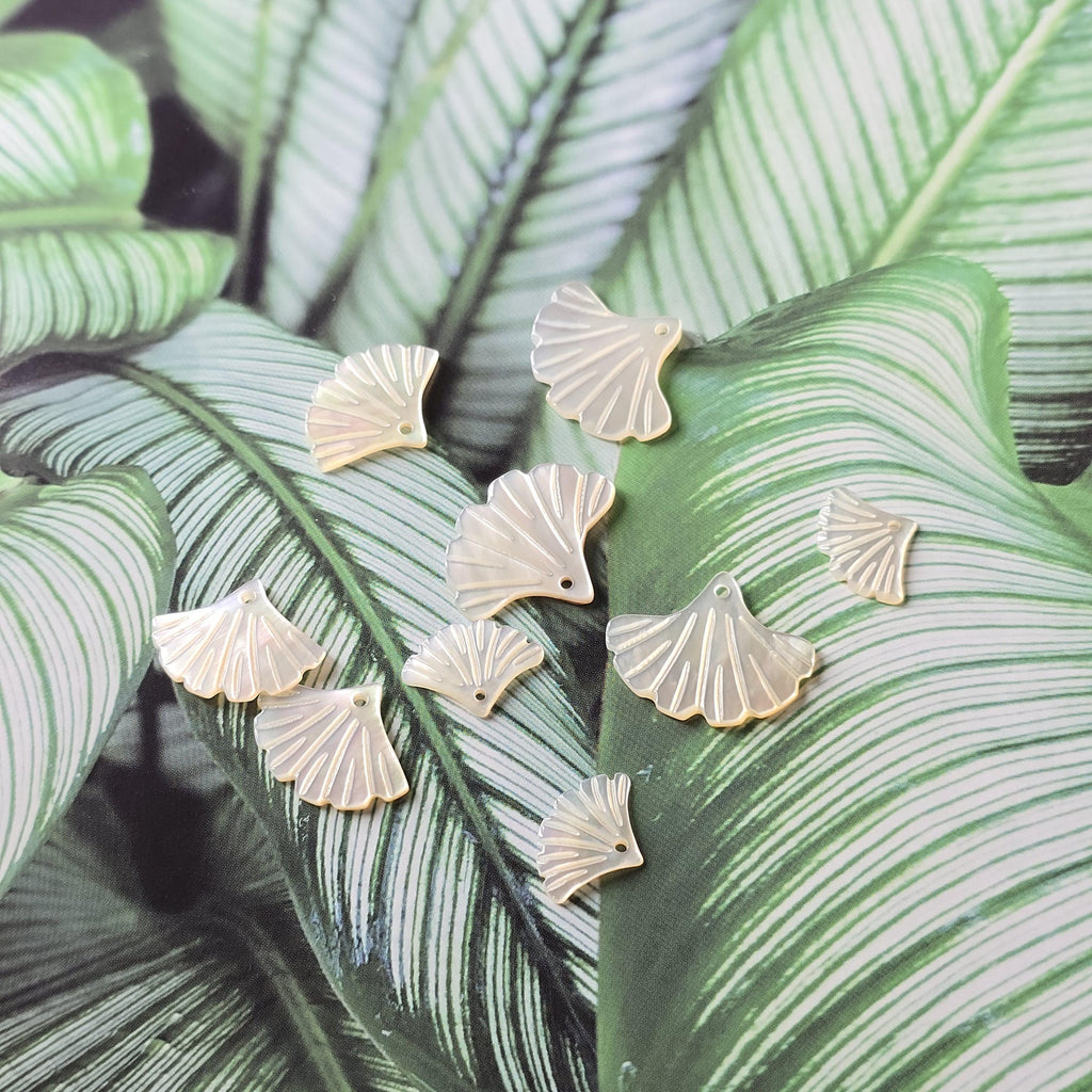 Leaf Shape Shell Pendant, Pearl Oyster Pendant, Shell Charm, Earring Making Findings, Jewelry Making Findings RY065