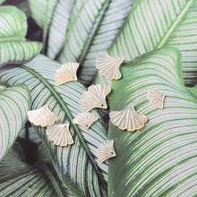 Load image into Gallery viewer, Leaf Shape Shell Pendant, Pearl Oyster Pendant, Shell Charm, Earring Making Findings, Jewelry Making Findings RY065