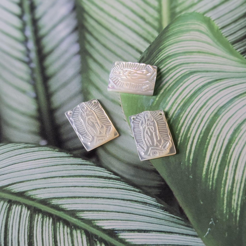 Maria White Mother-of-Pearl, MOP Shell Pendant, Engraved Maria White Nacre, Pearl Oyster, Rectangular Shell Jewelry Making Findings RY074