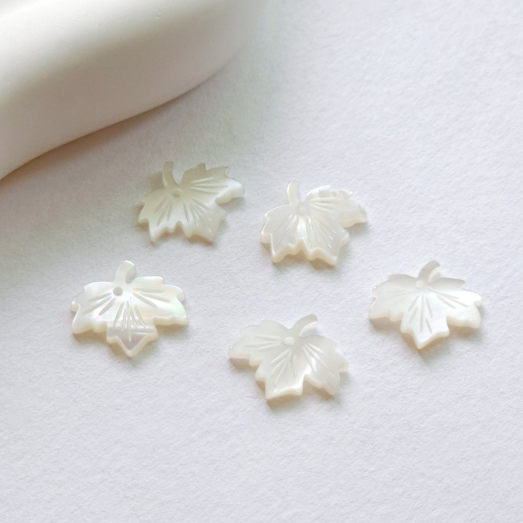 Maple Leaf White Mother-of-Pearl, MOP Shell Pendant, Carved White Nacre, Shell Charm, Mother of Pearl Jewelry Making Findings RY021