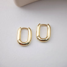 Load image into Gallery viewer, Gold U Shape Hoop Earring, 15.7*12mm, 18K Gold Plated Leverback Earrings, Huggie Hoops Earring D0122