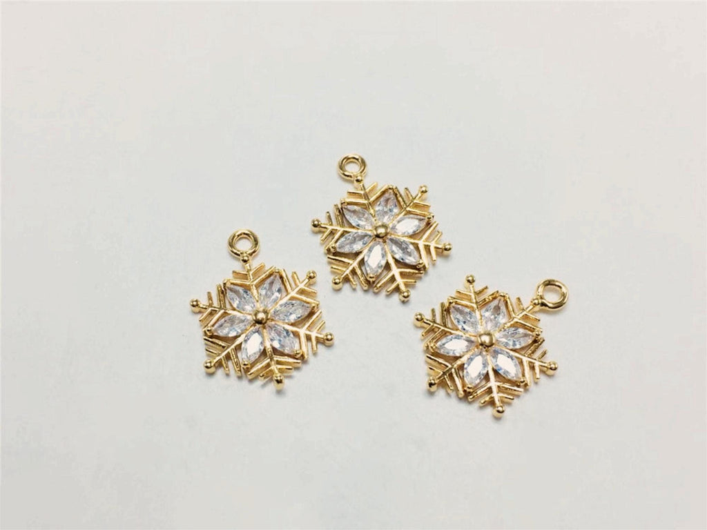 Snowflake Charm, Cubic Zircon Crystal Snowflake Pendant, CZ Earring Charms,  Real Gold Plated  Earring Charms, Jewelry Findings ZR012-F043