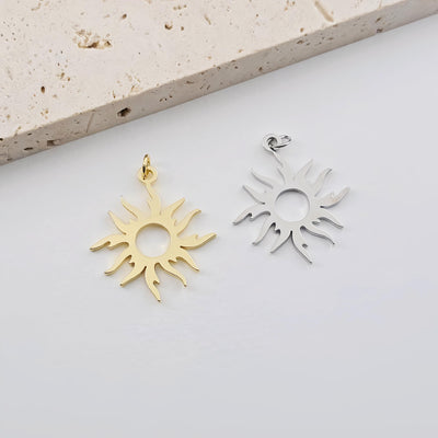 Gold Sun Charm, Sun With Rays Pendant, 18K Gold Plated, 29mm, Necklace Making Charm, Jewelry Findings S1280
