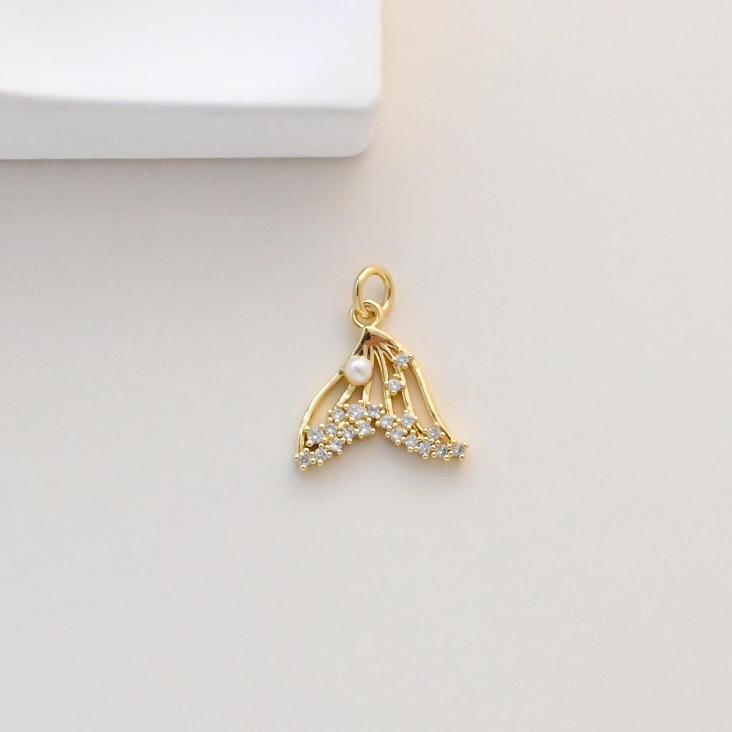 Colgante de cola de pez, dijes de vida marina con pavé de circonitas, dijes de cola de pez chapados en oro de 18 quilates, para hacer pulseras y aretes, accesorios de joyería S1331