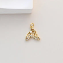Cargar imagen en el visor de la galería, Colgante de cola de pez, dijes de vida marina con pavé de circonitas, dijes de cola de pez chapados en oro de 18 quilates, para hacer pulseras y aretes, accesorios de joyería S1331