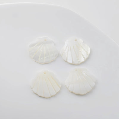 Scallop Shape White Mother-of-Pearl, MOP Shell Pendant, Fan-shaped White Nacre, Shell Charm, Mother of Pearl Jewelry Making Findings RY019