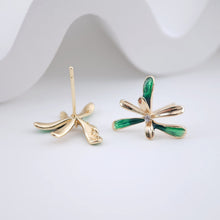 تحميل الصورة إلى عارض المعرض، أعمدة أقراط على شكل زهور، عمود أقراط مطلي بالمينا الأخضر مع حلقة، أدوات يدوية للعثور على الأقراط، لوازم صنع الأقراط بنفسك ZX227