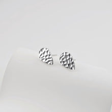 تحميل الصورة إلى عارض المعرض، قرط أذن متدلي مطروق مع حلقة، عمود فضي، مطلي بالروديوم، خالٍ من النيكل، أقراط أذن على شكل قطرة، نتائج صناعة المجوهرات ZX274