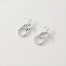 تحميل الصورة إلى عارض المعرض، قرط ذهبي بعقدة مع حلقة، دبوس أذن من الفضة الاسترلينية 925، أقراط خالية من النيكل، حلقة أذن من الفضة الاسترلينية عيار 18 قيراطًا، نتائج قرط ربط العقدة GE002