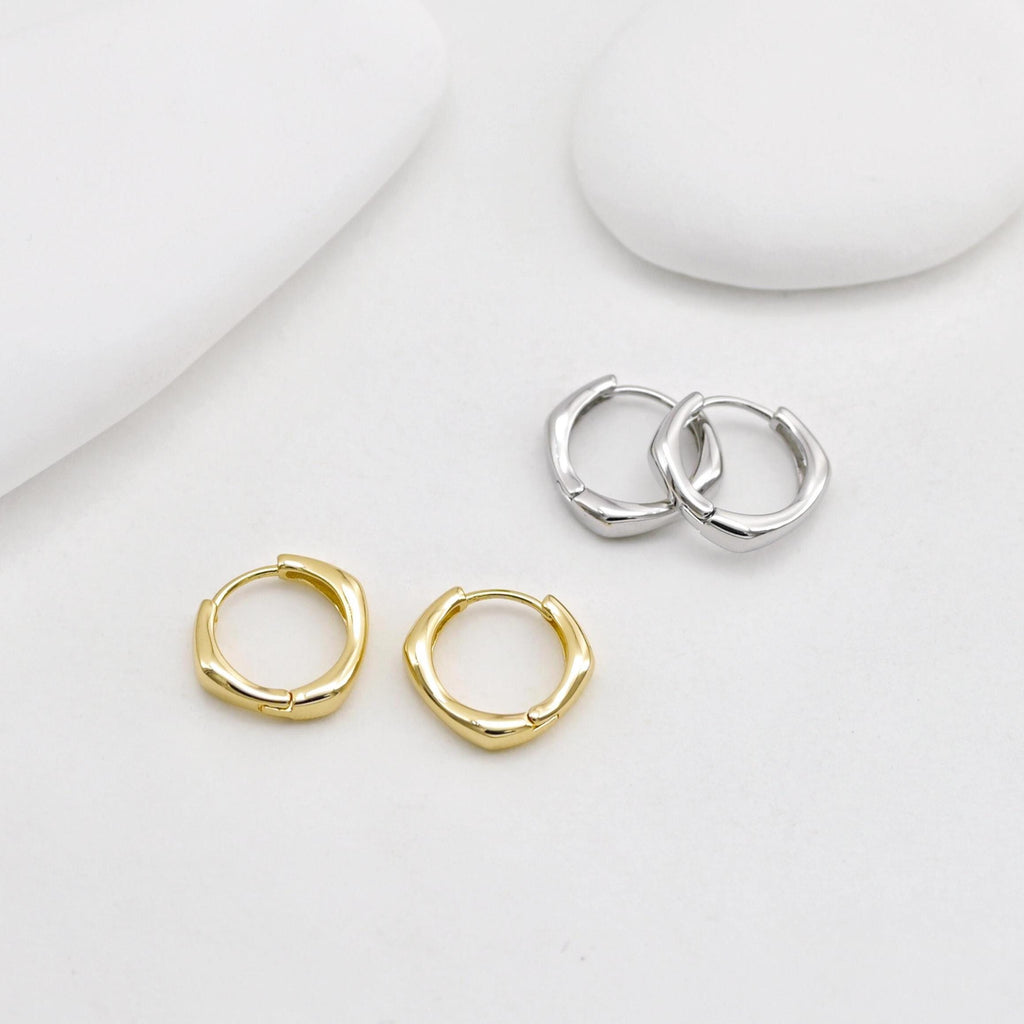 Geometric Rhombus Hoop, Minimalist Everyday Earrings, 17mm, 18K Gold Plated Leverback Earrings, Huggie Hoops Earring D0554