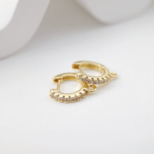 تحميل الصورة إلى عارض المعرض، أقراط دائرية مرصعة بالزركونيوم المكعب، أقراط دائرية مطلية بالذهب مع حلقة، نتائج أقراط دائرية من صنعك، لوازم أقراط يدوية الصنع D0106