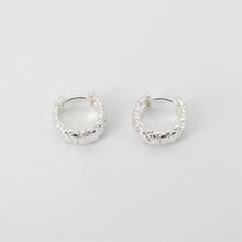 Load image into Gallery viewer, 18K Gold Ear Hoops, 14mm, 18K Gold Plated Leverback Earrings, Huggie Hoops Earring S20828