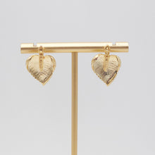 Load image into Gallery viewer, 10pcs Gold Leaf  Earring Post With Loop, Nickel Free Earrings, Ear Stud Loop, Hypoallergenic Earring Findings ZX114