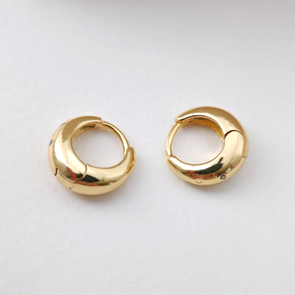 Small Gold Ear Hoops, 12*11.6mm, 18K Gold Plated Leverback Earrings, Huggie Hoops Earring S1183