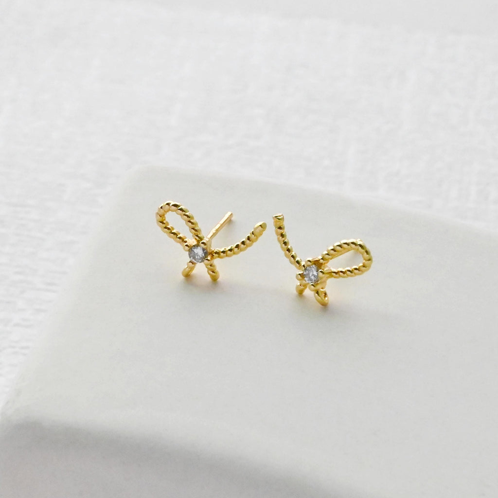 Bow Tie Earring Post With Loop, 18K Gold Plated, Green CZ Pave, Nickel Free Earrings, Bow Tie Ear Stud with Loop D0467