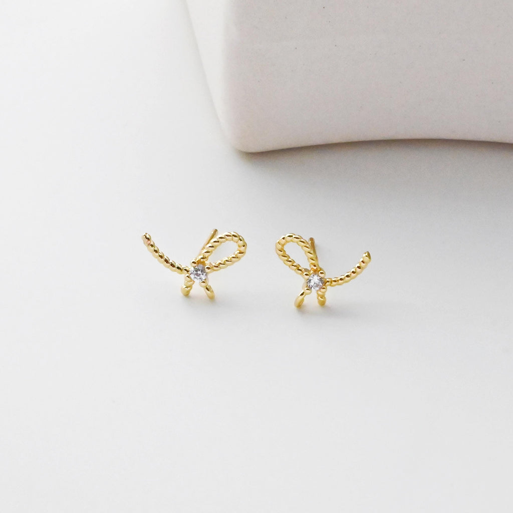 Bow Tie Earring Post With Loop, 18K Gold Plated, Green CZ Pave, Nickel Free Earrings, Bow Tie Ear Stud with Loop D0467