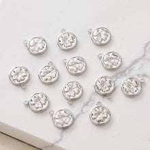 Load image into Gallery viewer, Gold Four-leaf Clover Flower Charm with loops, Bracelet Necklace Making, Gold Plated Jewelry Findings JG050