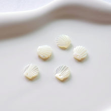 Load image into Gallery viewer, Scallop Shape White Mother-of-Pearl, MOP Shell Pendant, Fan-shaped White Nacre, Shell Charm, Mother of Pearl Jewelry Making Findings RY008