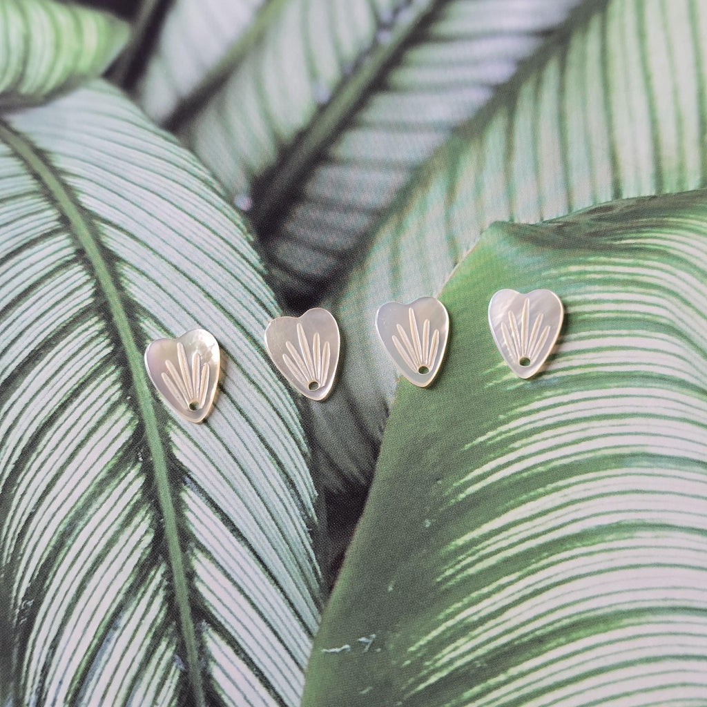Heart White Mother-of-Pearl, MOP Shell Pendant, Shell Charm, Mother of Pearl Jewelry Making Findings RY066