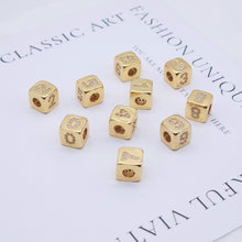 Cargar imagen en el visor de la galería, Cuentas cuadradas con números arábigos cúbicos de oro brillante de 18 quilates, micro pavé de circonitas cúbicas, 9 x 9 mm, con agujero grande para collares y pulseras S20593