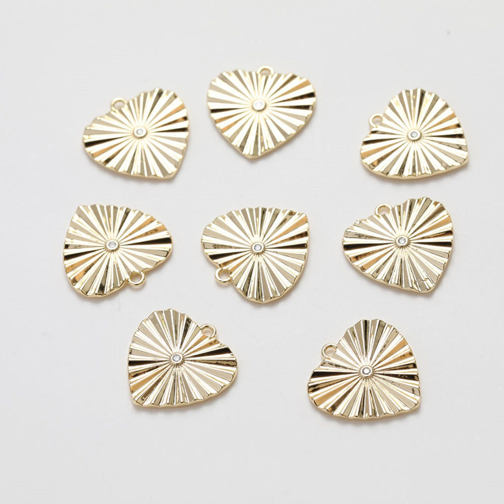 Heart Charms, Crystal Cubic Pave Heart Pendant , 14K Gold Plated, Love Charms, Bracelet Necklace Making Pendants, Jewelry Findings GZ348