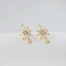 تحميل الصورة إلى عارض المعرض، أقراط على شكل زهرة من الزركونيا المكعبة، مطلية بالذهب مع حلقة، مضادة للحساسية، أدوات يدوية الصنع، لوازم صنع الأقراط بنفسك D0261