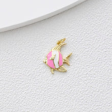 Cargar imagen en el visor de la galería, Colgante de pez ángel, dijes de pez esmaltado, dijes de vida marina, dijes chapados en oro de 18 quilates, fabricación de pulseras y aretes, accesorios de joyería S1369