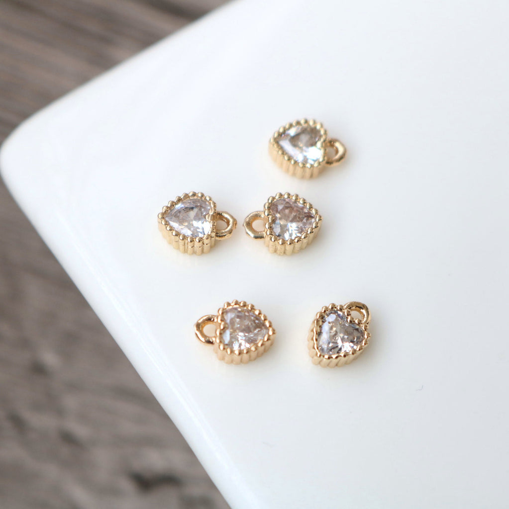 10 قطع من دلايات القلب الصغيرة، دلاية قلب مكعب، قلادة حب مرصعة بأحجار الزركونيا المكعبة مطلية بالذهب عيار 18 قيراطًا، قلادات لصنع القلائد، قطع مجوهرات HL124-F088