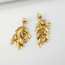 Load image into Gallery viewer, Gold Leave Bunch Charms, 18K Gold Plated Plants Charms, Bunch of Leaves Pendant,  Necklace Charms, Jewelry Findings S20695