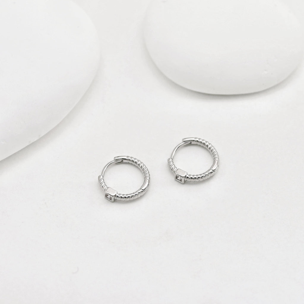 Square Cubic Zirconia Ear Hoops, Round Hoops, 14.6mm, 18K Gold Plated Leverback Earrings, Huggie Hoops Earring D0521