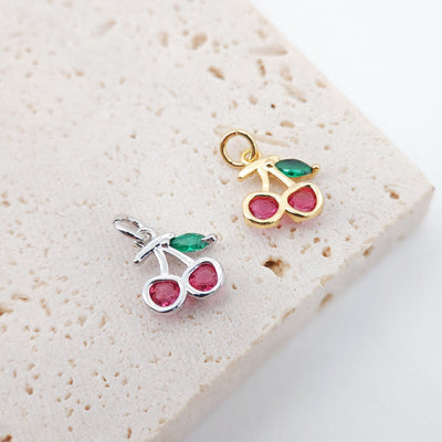 2 dijes de cereza roja de 9 x 8 mm, chapados en oro de 18 quilates, con pavé cúbico, para collar, accesorios de joyería S627