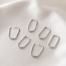 Load image into Gallery viewer, U Shape Earring Hoop, 14K Gold Plated, Huggie Hoops Earring Finding, Ear Hoops, 11.5*21mm, hoop earrings BB129